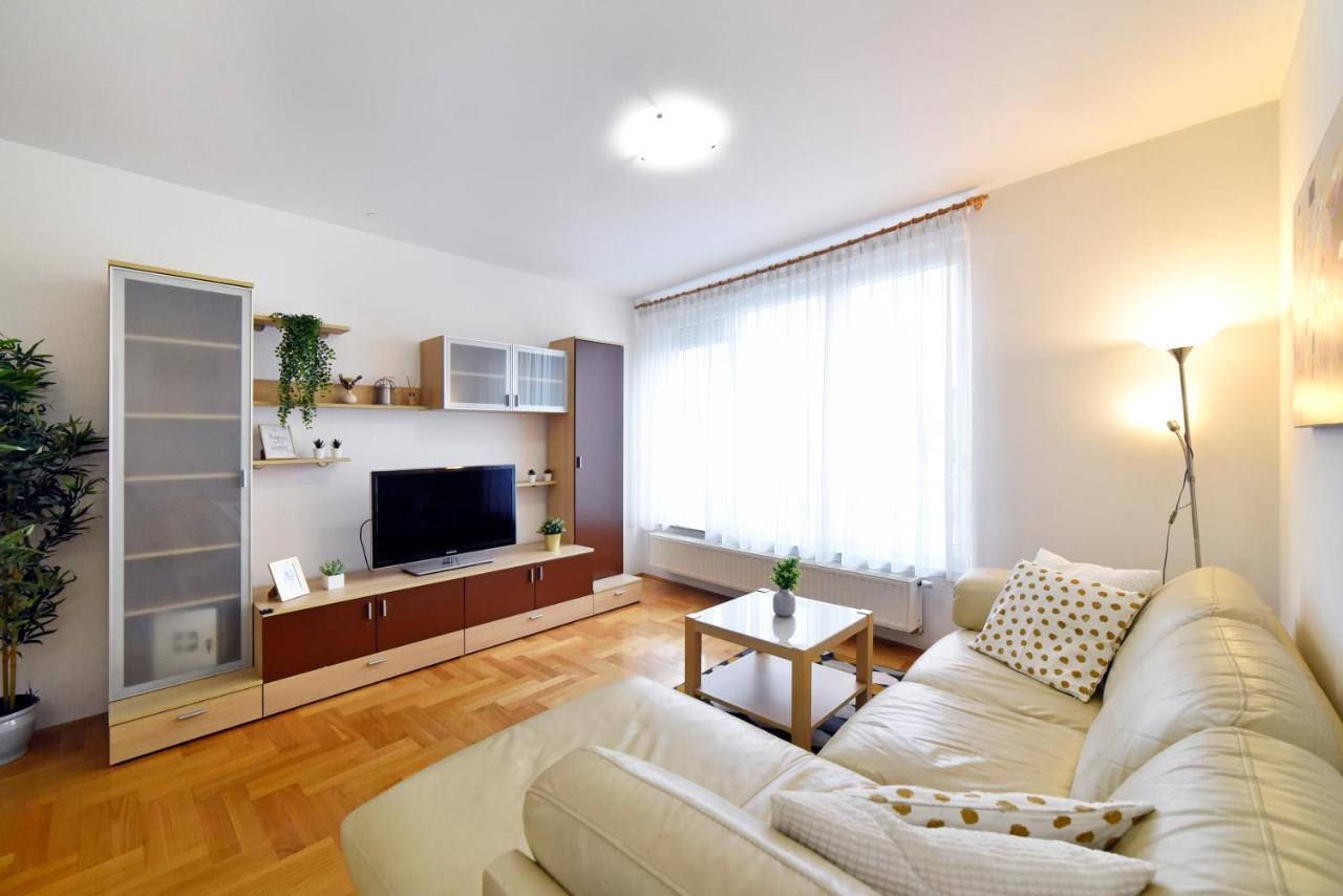 Apartment Stadium Zagreb Buitenkant foto